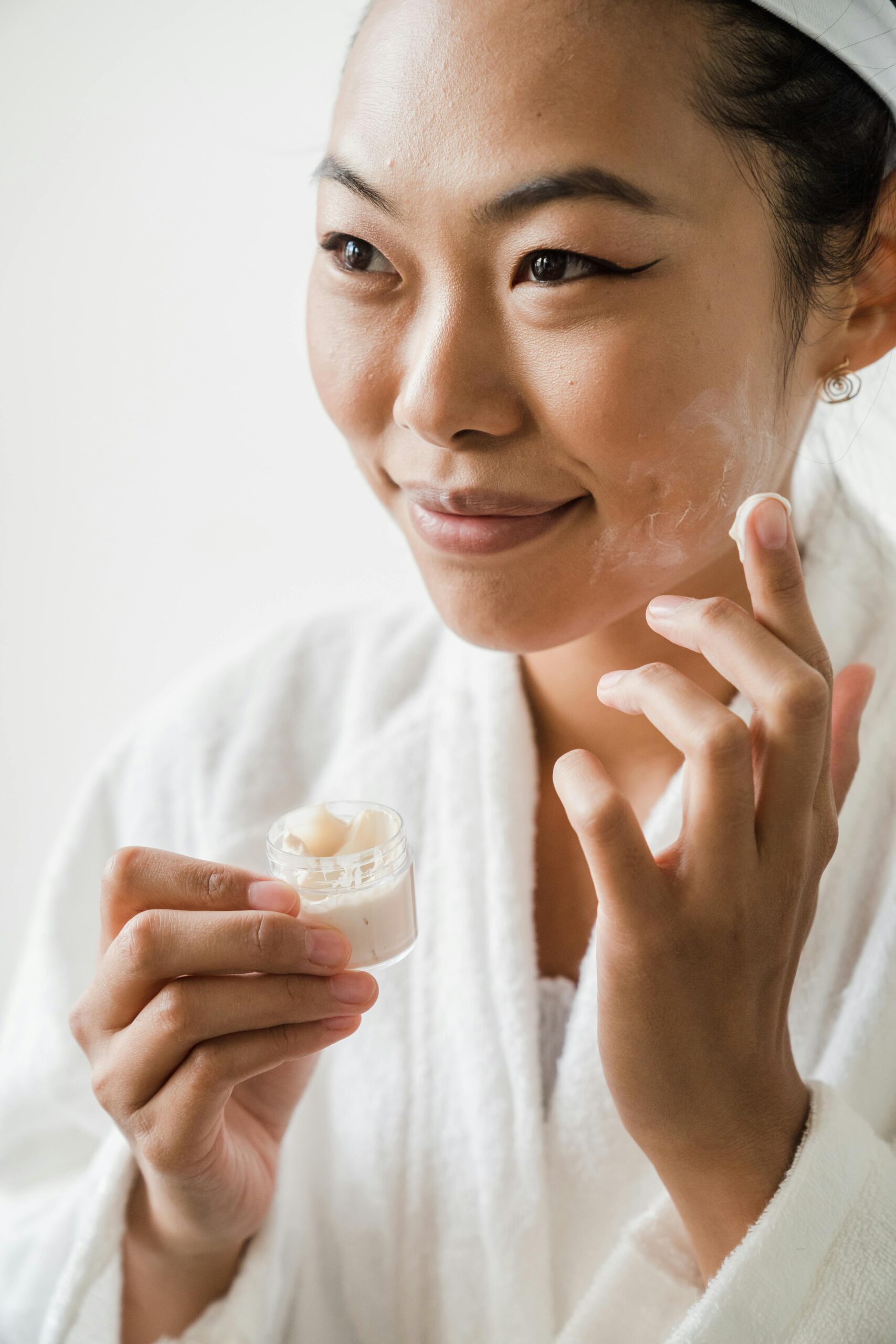 What is the best skincare routine for oily or combination skin?