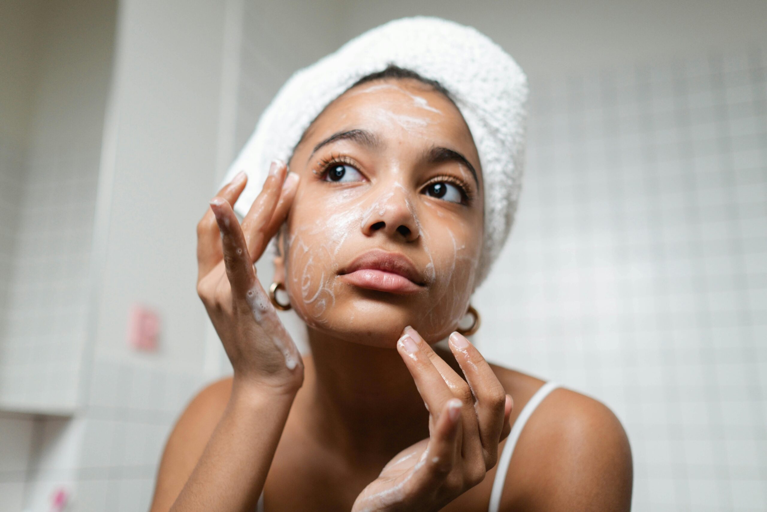 What is vitamin C serum and what percentage is most effective?