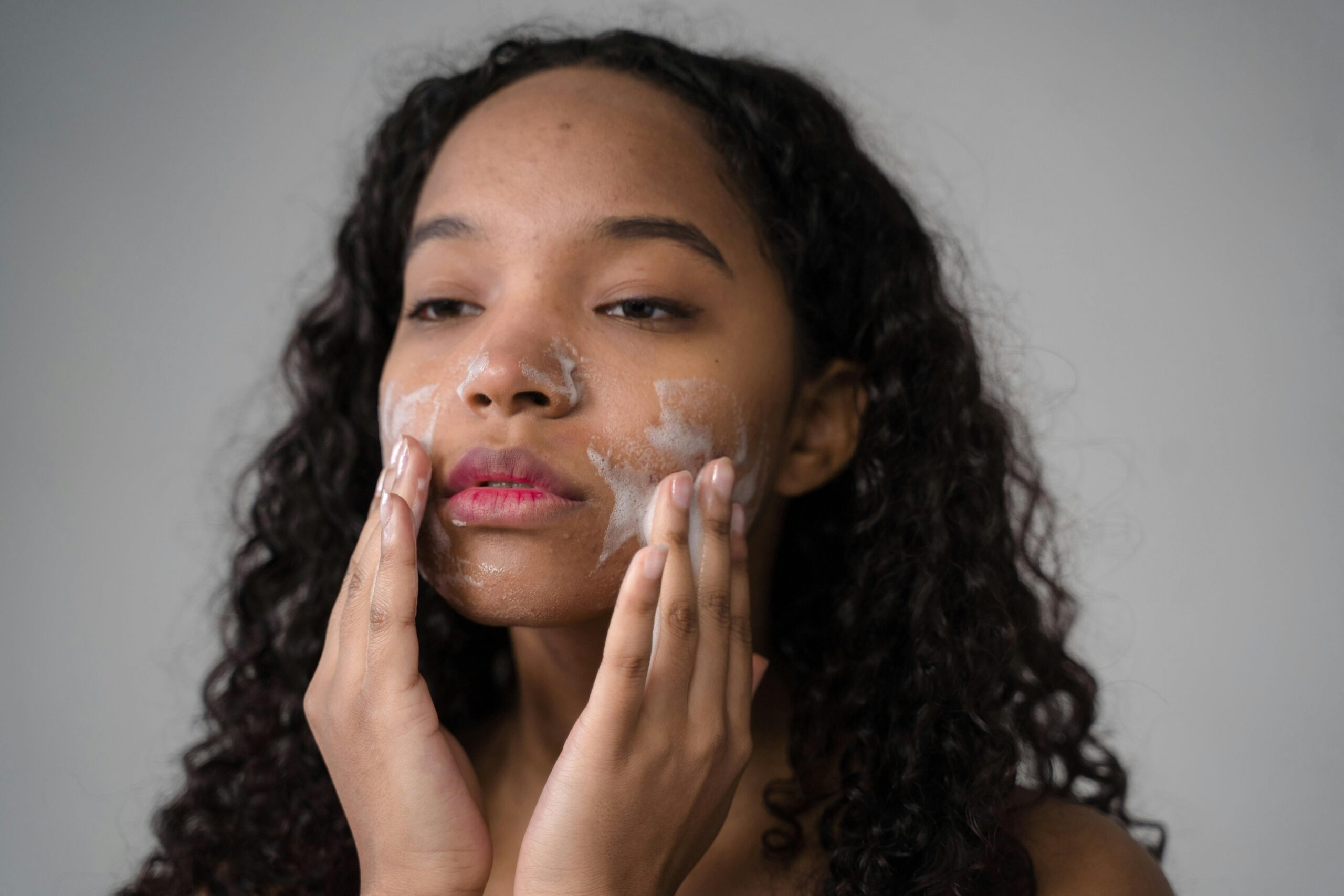 What is EltaMD sunscreen and why do dermatologists recommend it?