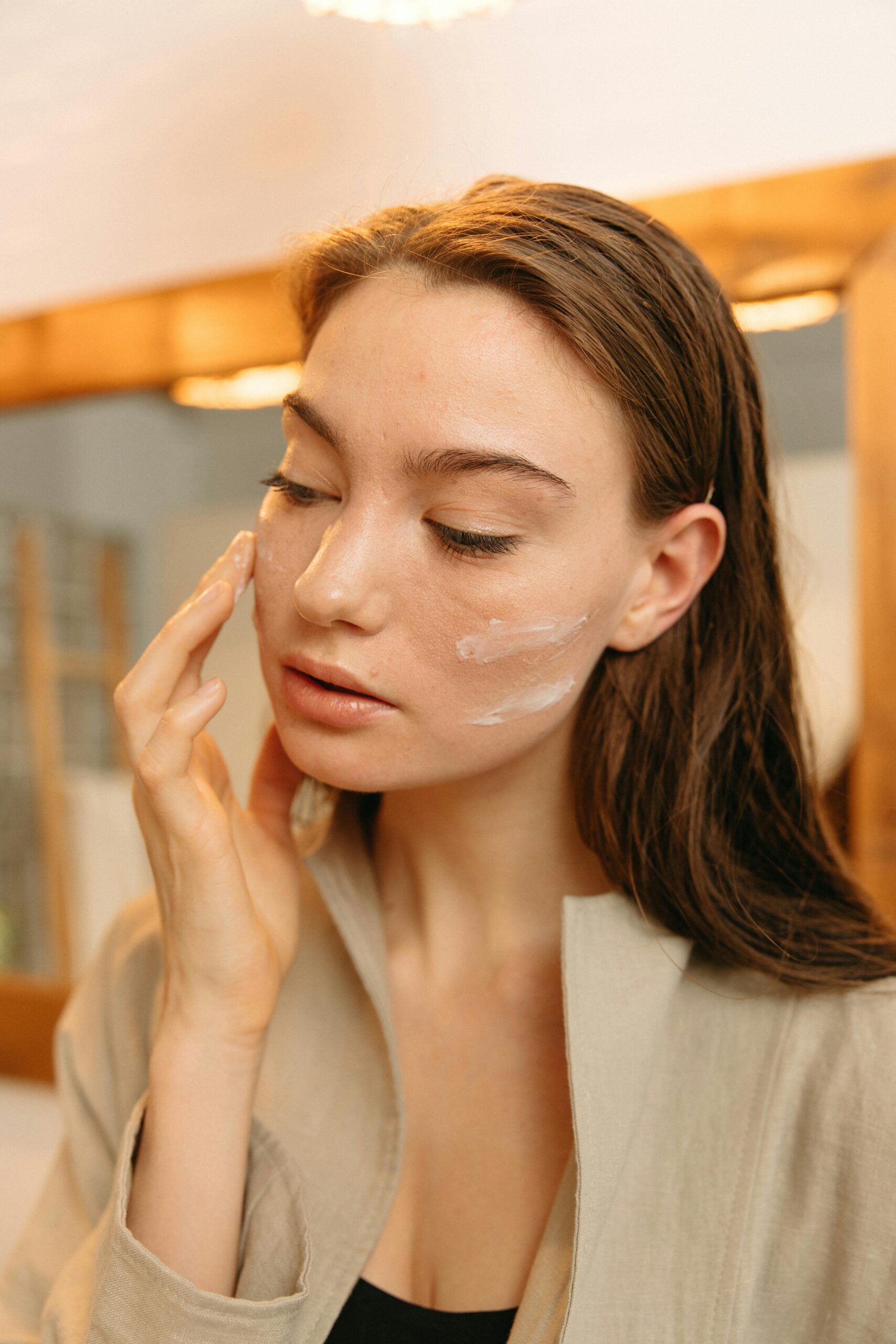 Does moisturizer make oily skin worse?