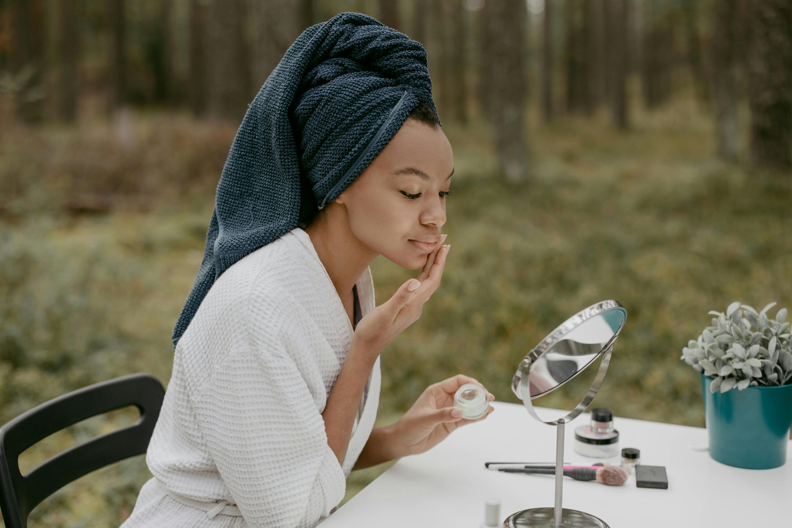 What does “non-comedogenic” mean and why does it matter for acne-prone skin?