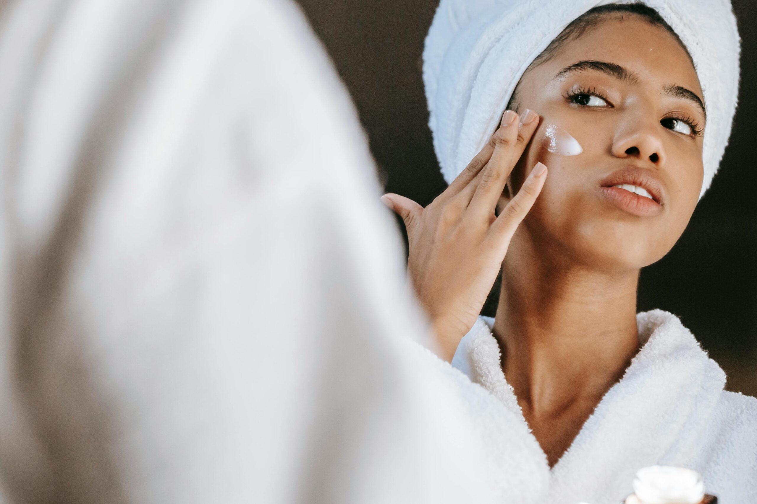 What skincare products are safe to use during pregnancy?